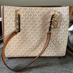 Michael Kors Purse - White & Brown with Logo *LIKE NEW*